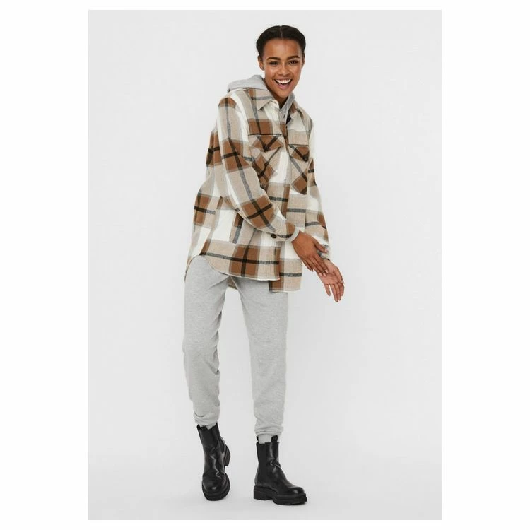 Remise 👏 Vero Moda Veste à CarreauxFemme ✔️ 2 Remise 👏 Vero Moda Veste à CarreauxFemme ✔️ – Image 2